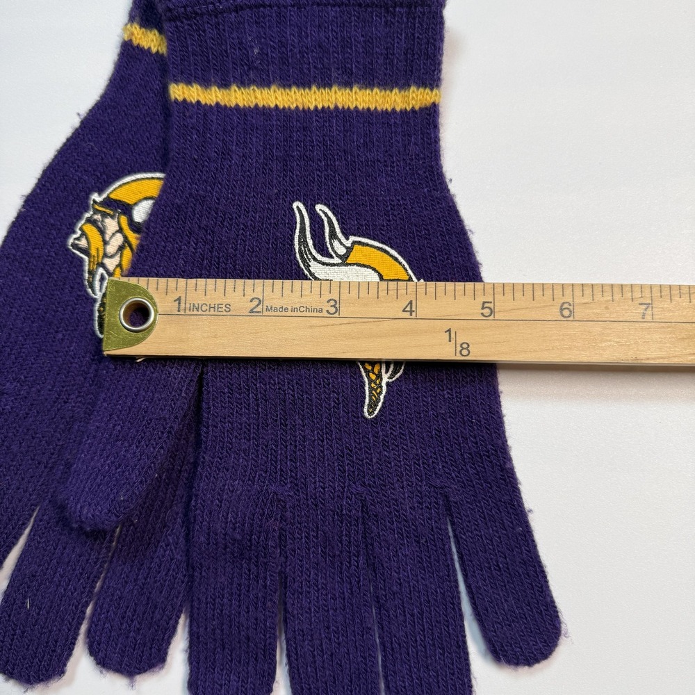 Wells Lamont Mens Gloves One Size Purple Acrylic Stretch‎ Vikings NFL Football - Picture 3 of 5